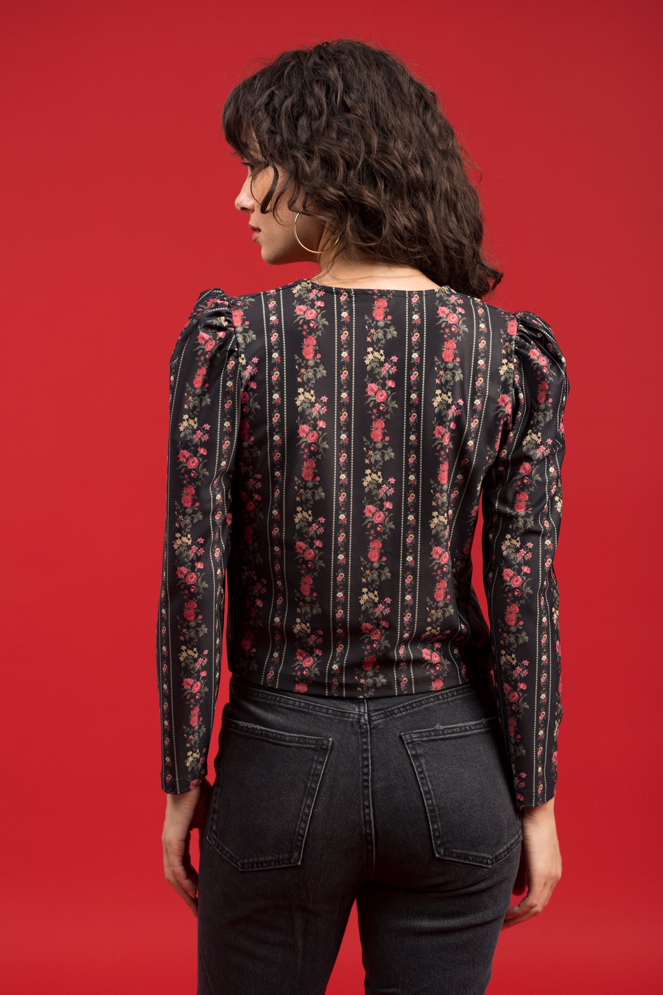 The Jackie Sweater - Onyx Garden Roxy Sub