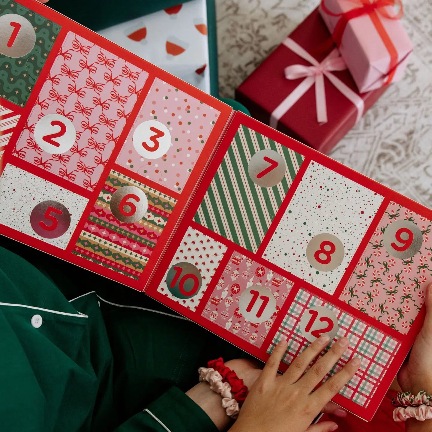 2025 Advent Calendar - Teleties