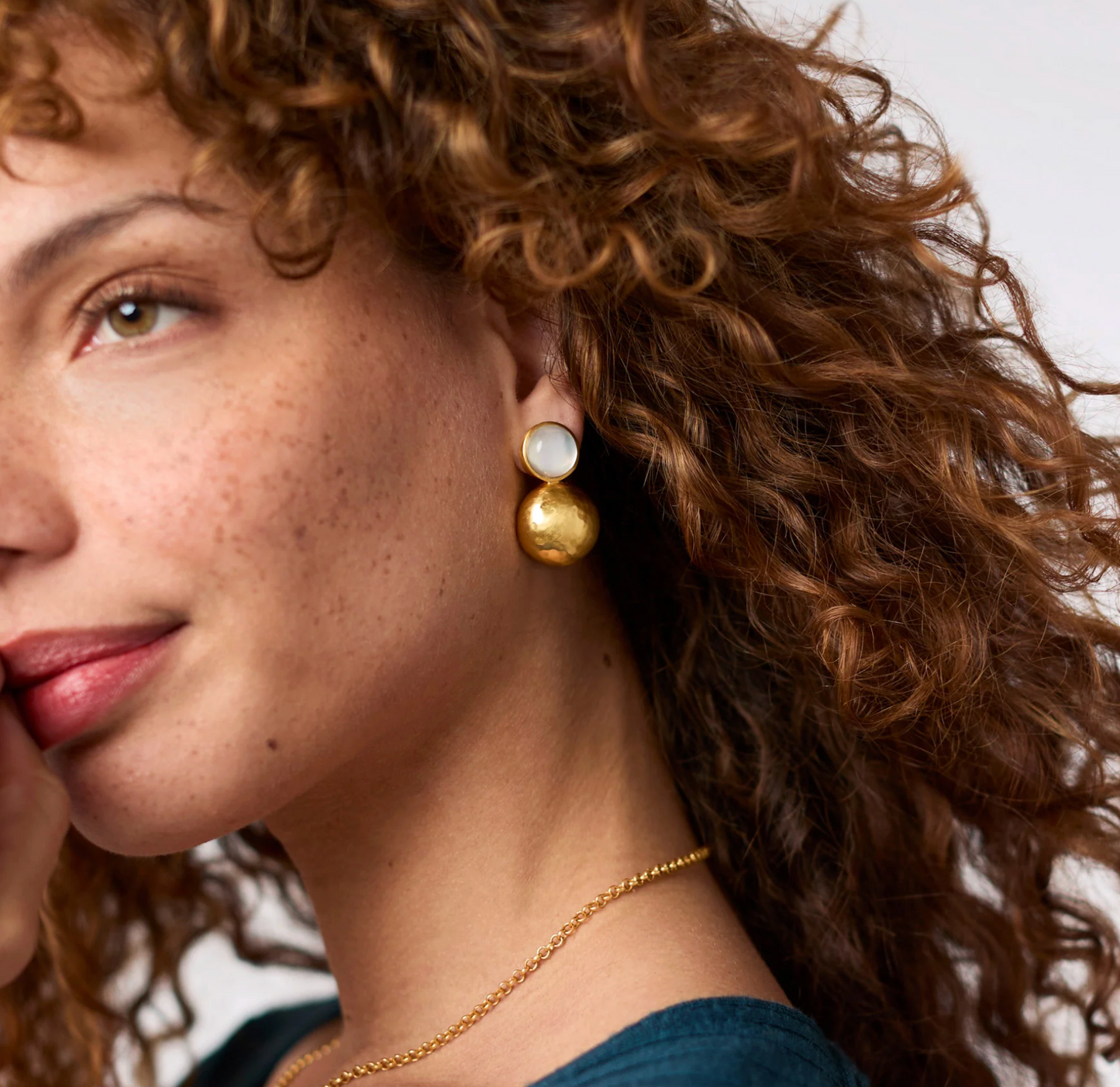 Solara Midi Earring - Iridescent Clear Crystal