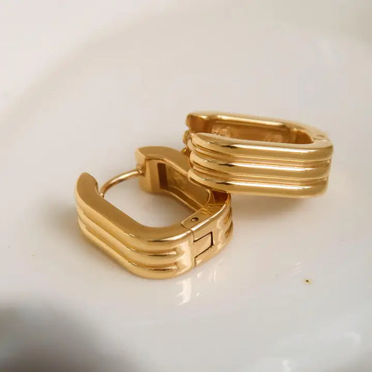 Noa Stripe Hoop Earrings - Yellow Gold