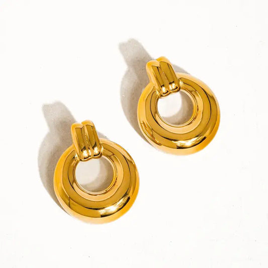 Viktor Classic Hoop Earrings - Yellow Gold