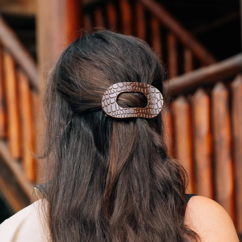 Brown Crocodile Medium Flat Round Hair
Clip