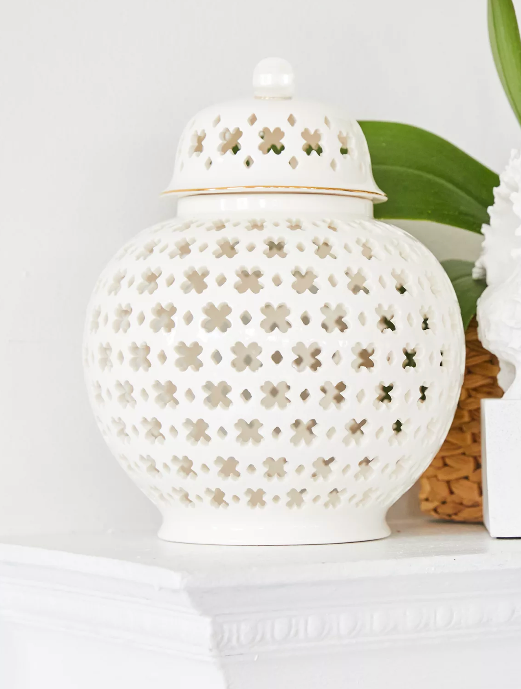 Small Ginger Jar - White Lattice